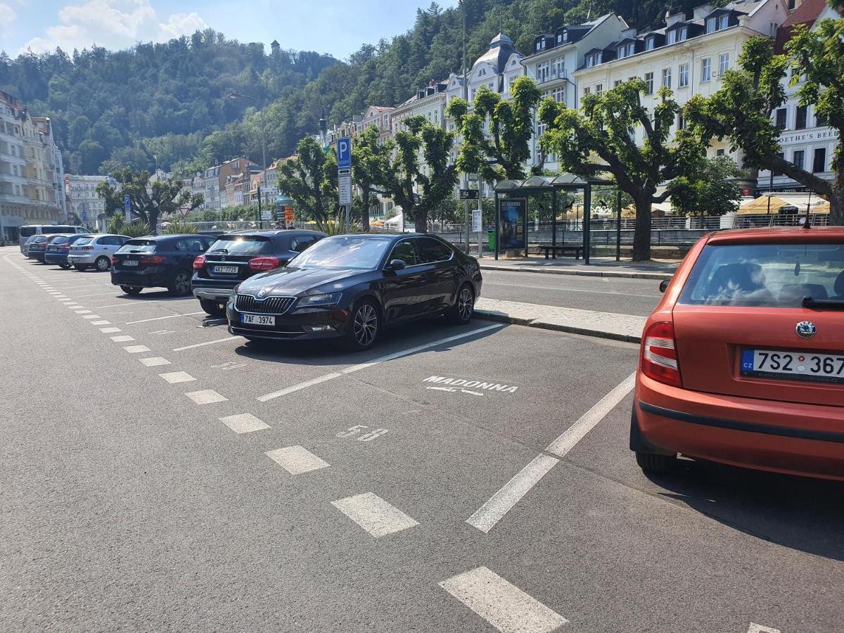 Madonna Apartments Karlovy Vary Kültér fotó