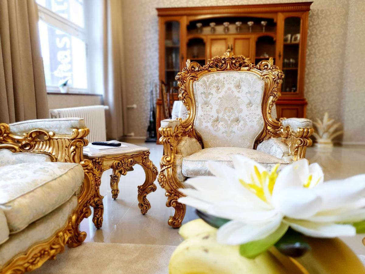 Madonna Apartments Karlovy Vary Kültér fotó